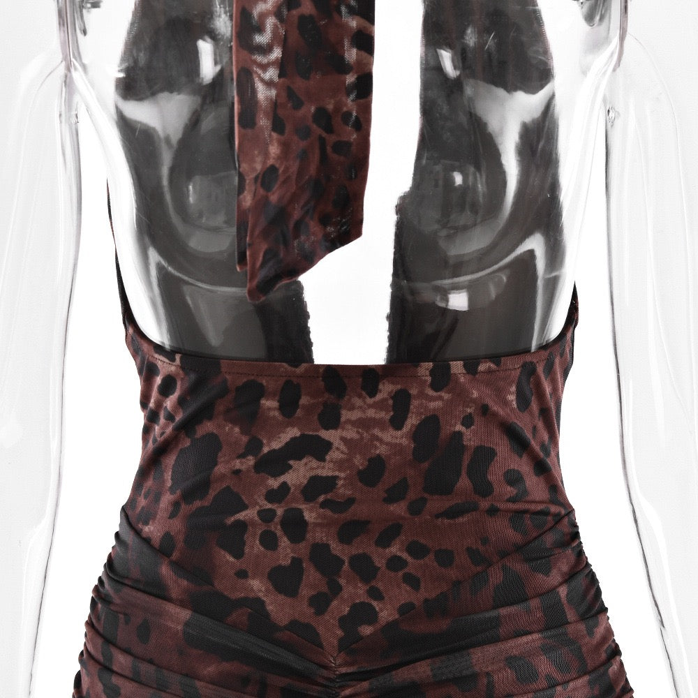 שמלת מיני כיווצים קשירה בעורף גב פתוח - זויה