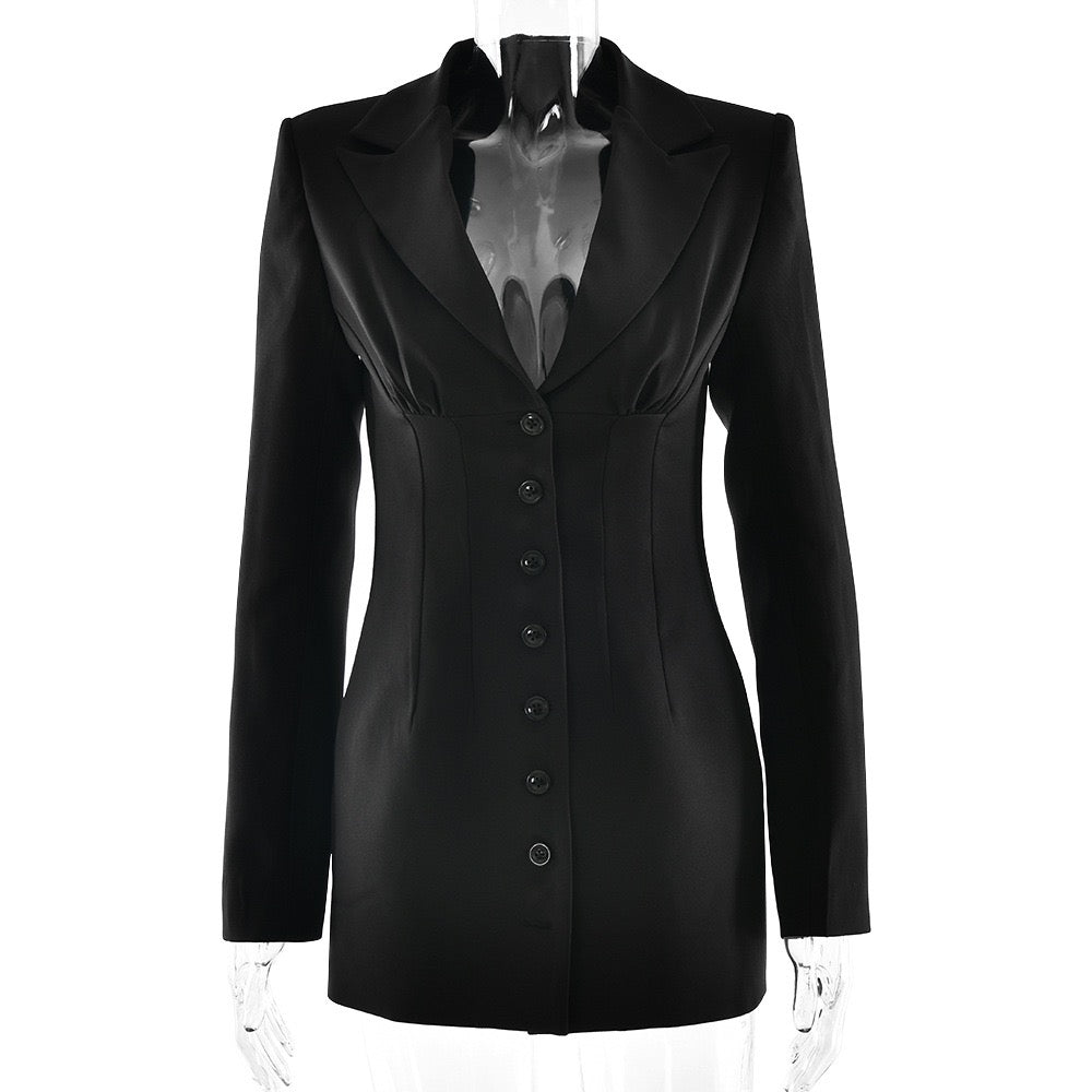 שמלת מיני מחויטת בעיצוב כפתורים - מקסי