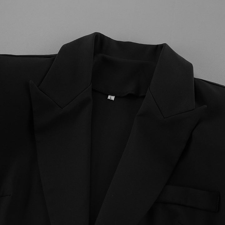 שמלת מיני מחויטת בעיצוב אלגנטי סגירת כפתורים בעיטור תחרה - יאנה