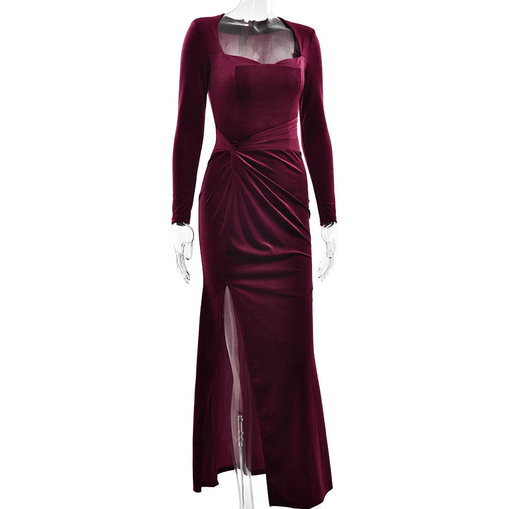 שמלת מקסי קטיפה בעיצוב שסע - פראג