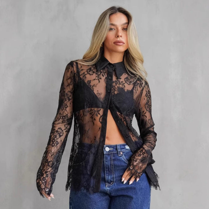 חולצת תחרה שקופה מכופתרת עם שוליים מסולסלים - BIANCUCCINA
