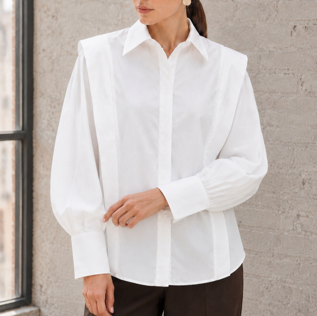 חולצה מכופתרת עם כתפיים מובנות ושוליים א-סימטריים - OCTAVIE