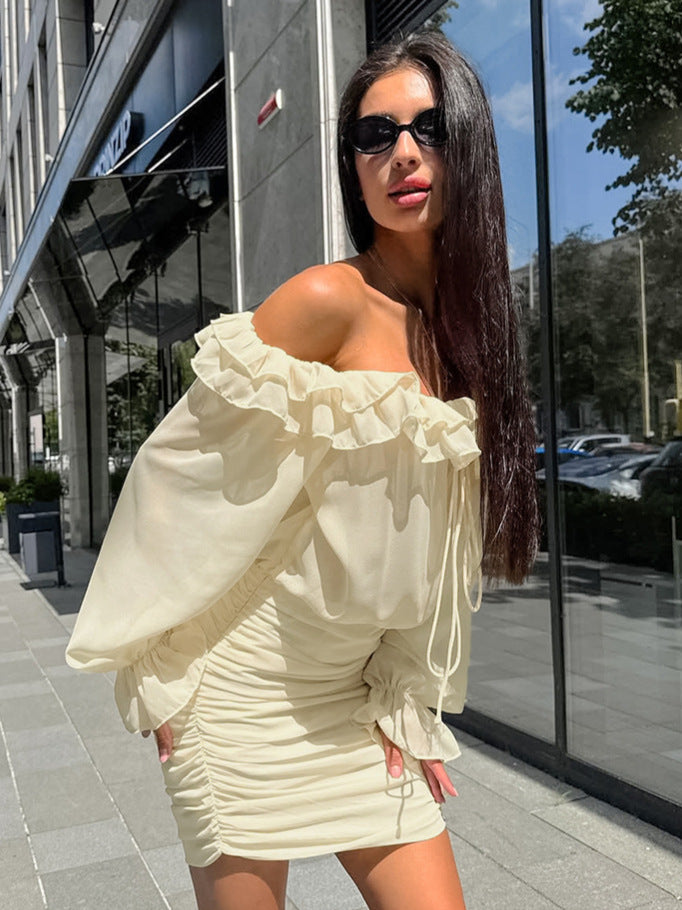 שמלת מיני שיפון בצבע קרם עם כתפיים חשופות ומלמלה - EDELTRUDE