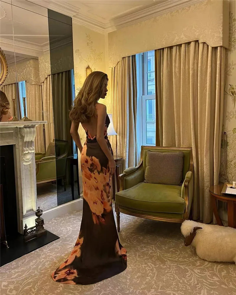 שמלת מקסי סאטן גב פתוח בעיצוב הדפס פרחים - לינדה