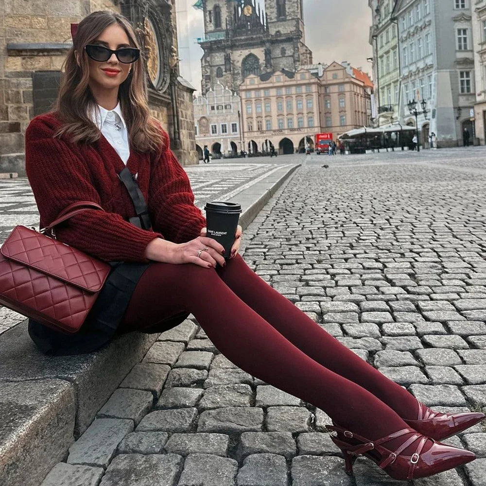 גרביונים אטומים / שקופים במגוון צבעים