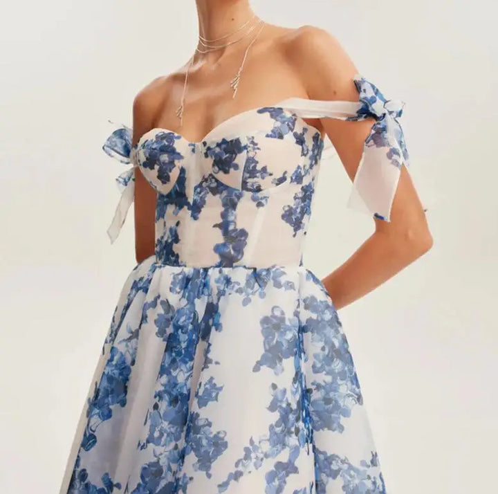 שמלת מידי שיפון פרחונית בגזרת A קשירה בכתפיות - ורונה