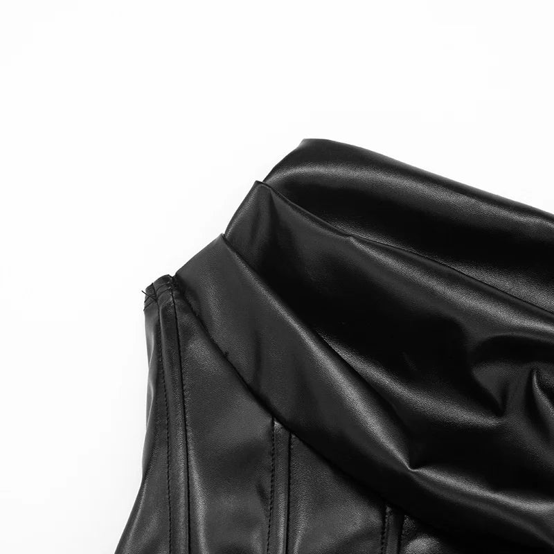 שמלת מיני סטרפלס דמוי עור בעיצוב מחוך וקיפולים - ויקטוריה