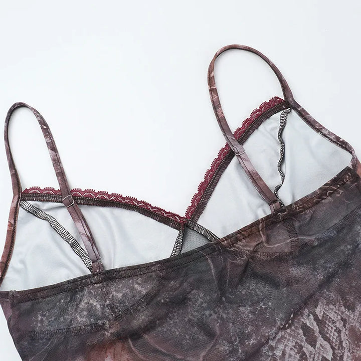 סט שני חלקים בעיצוב הדפס מיוחד טופ וחצאית מיני בעיטור שובל מלמלה - טוניק