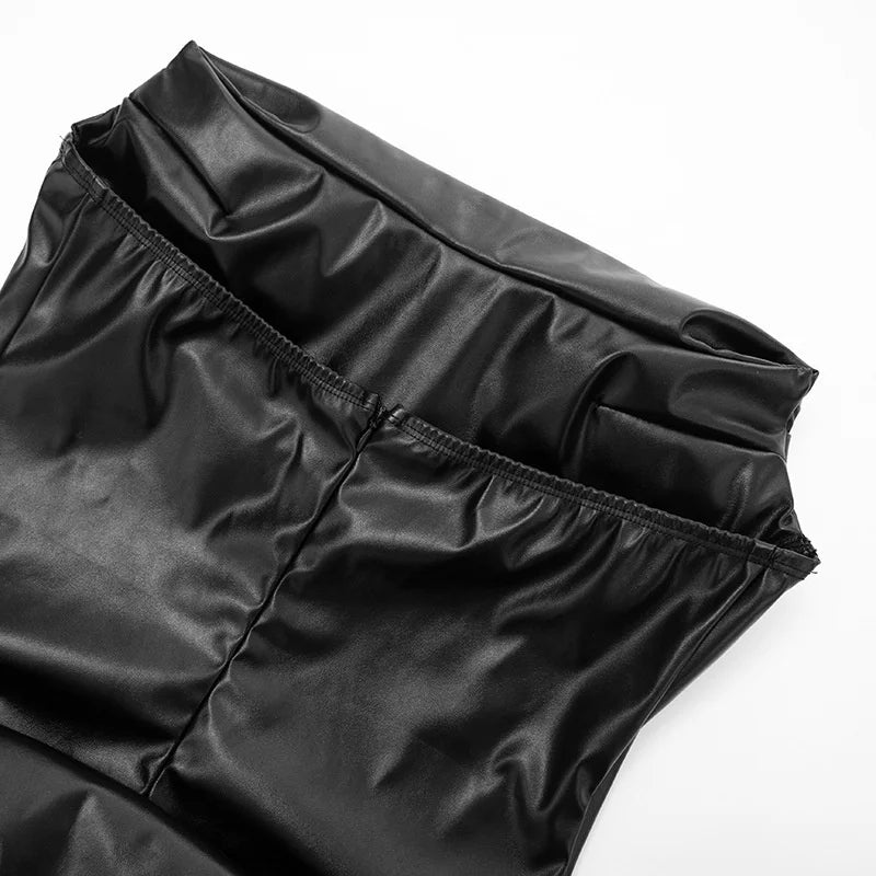 שמלת מיני סטרפלס דמוי עור בעיצוב מחוך וקיפולים - ויקטוריה