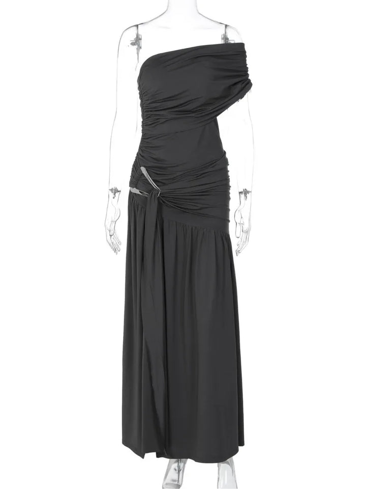 שמלת מקסי בעיצוב כתפיה אחת ושסע בעיטור כיווצים ואבזם - וולדה