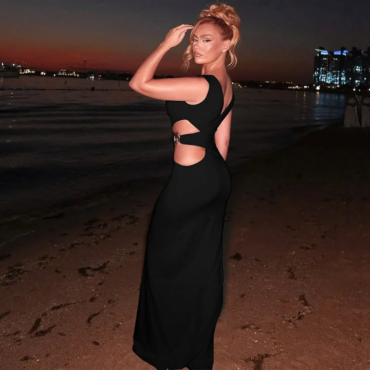 שמלת מקסי בעיצוב פתח בעיטור אבזם - ג'ני