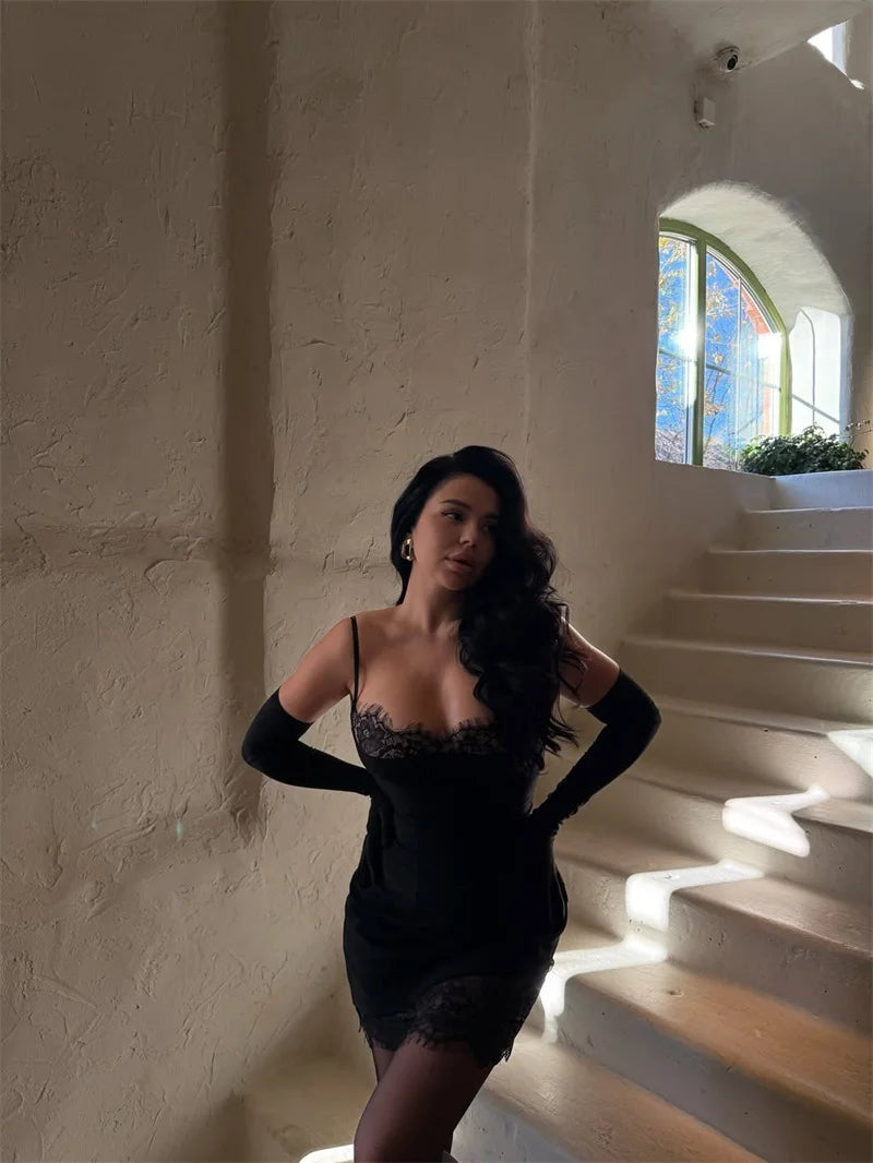 שמלת מיני בעיטור תחרה - מליס