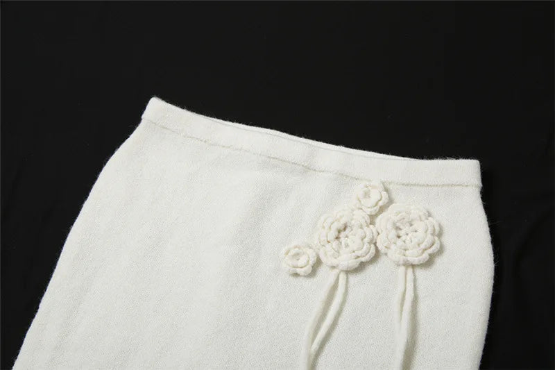 סט שני חלקים סרוג בעיטור אפליקציות פרחים טופ קשירה וחצאית מקסי - אווה