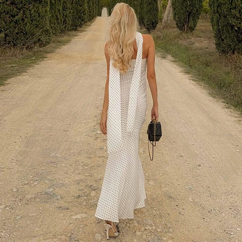 שמלת מקסי סטרפלס נקודות בעיטור צעיף תואם - פמלה