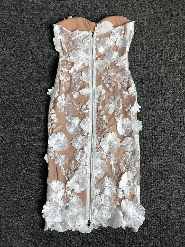 שמלת מידי סטרפלס בעיצוב רקמת פרחים - מוריה