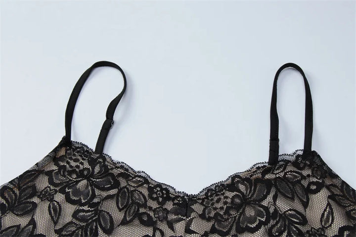 שמלת מקסי בעיצוב תחרה גב פתוח - EMMA