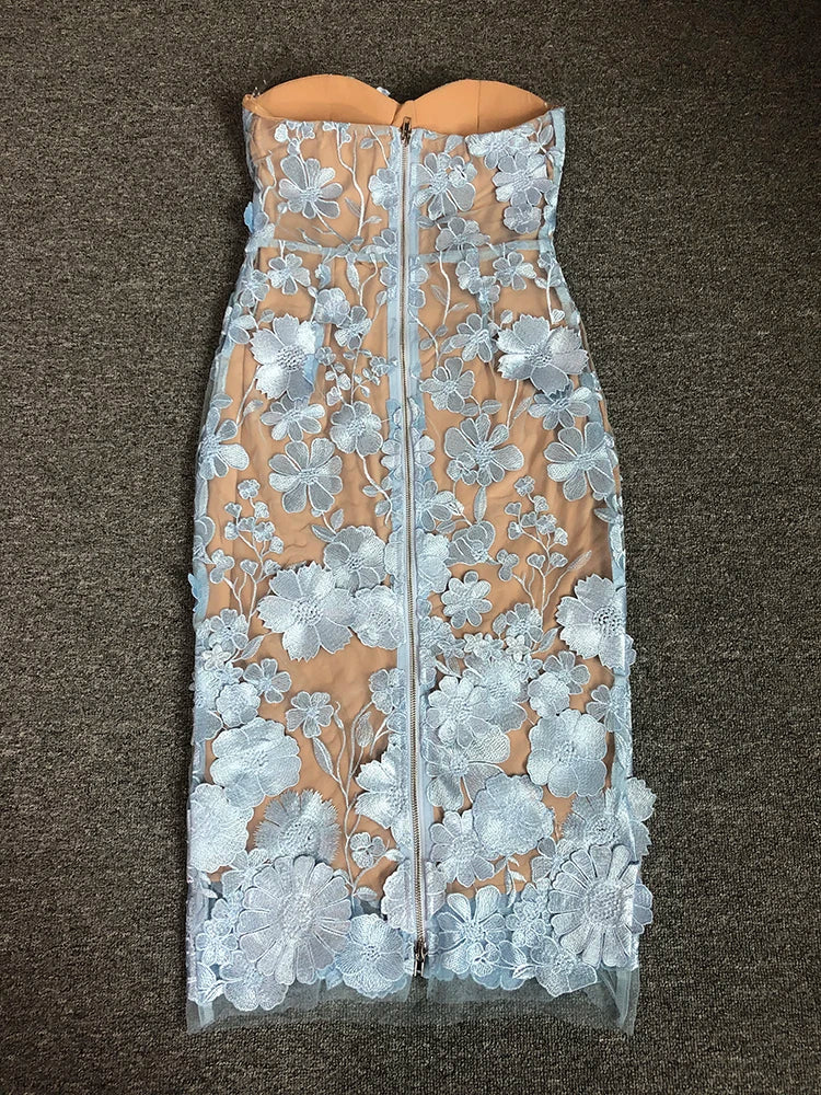 שמלת מידי סטרפלס בעיצוב רקמת פרחים - מוריה