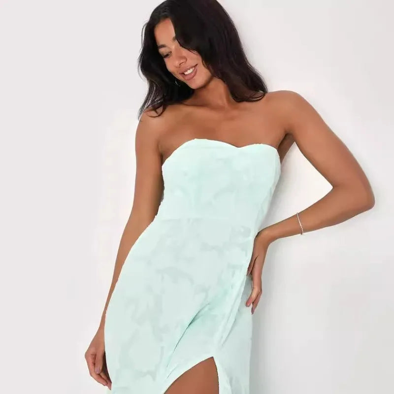 שמלת מקסי סטרפלס בעיצוב רקמת פרחים ושסע - פלורה