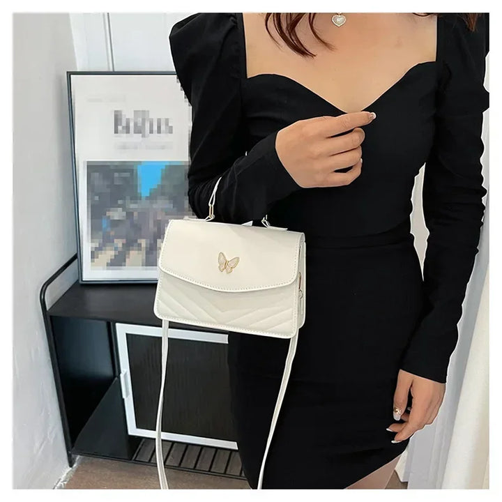תיק דמוי עור בעיטור פרפר