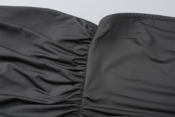 שמלת מקסי בעיצוב כתפיה אחת ושסע בעיטור כיווצים ואבזם - וולדה