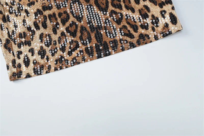 שמלת מידי צמודה בעיצוב פייטים מנומר ותחרה - רוקסי