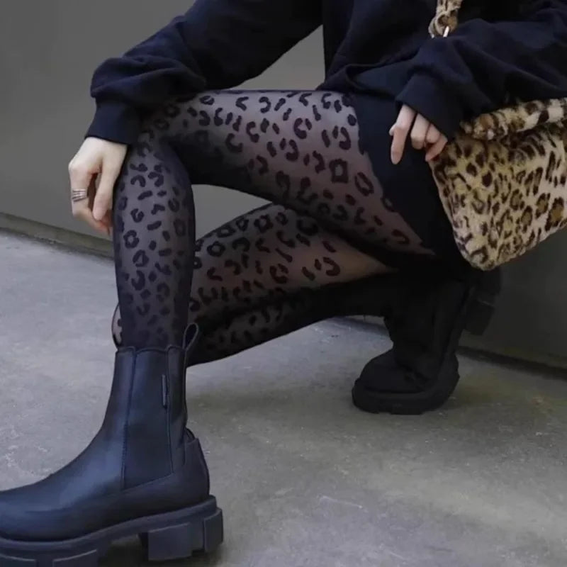 גרביון שקוף בעיצוב מנומר