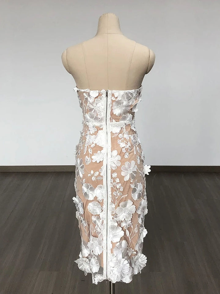 שמלת מידי סטרפלס בעיצוב רקמת פרחים - מוריה