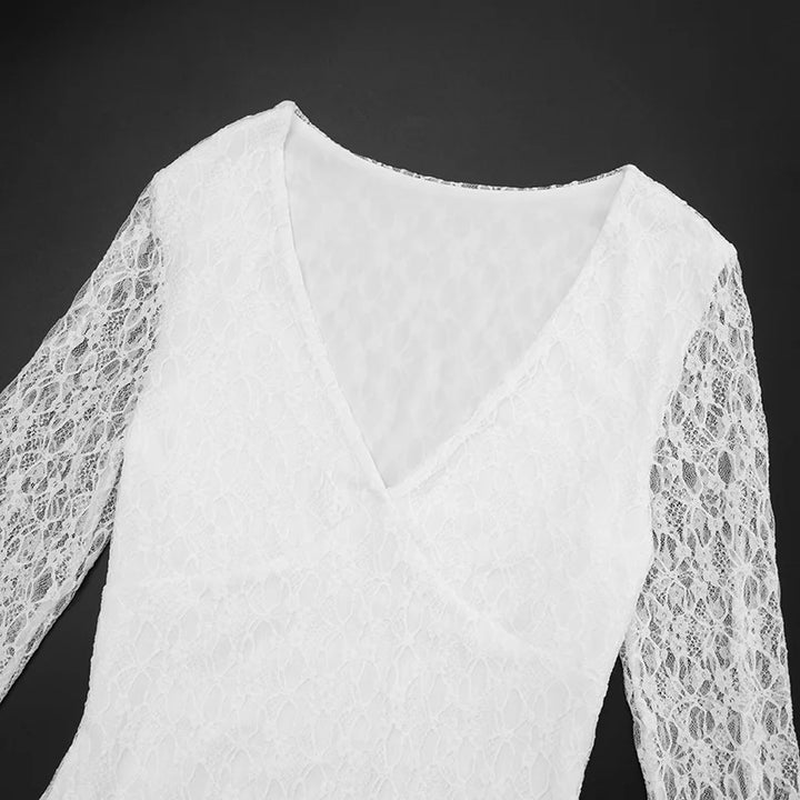 שמלת מיני תחרה בעיצוב שרוולי פעמון - רון לי