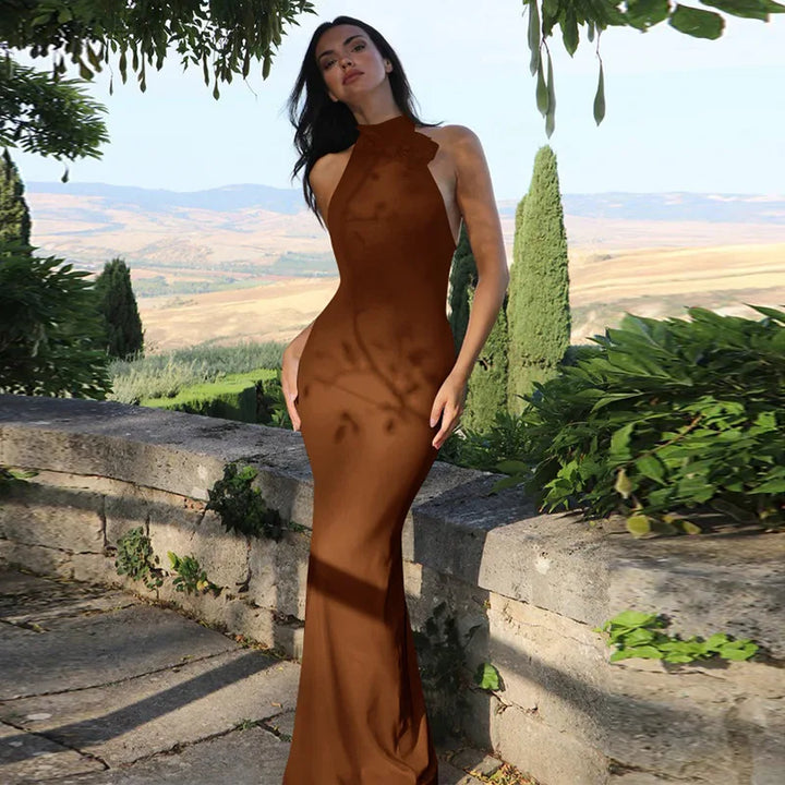 שמלת מקסי קולר סרוגה בעיטור פרח גב פתוח - Amalia