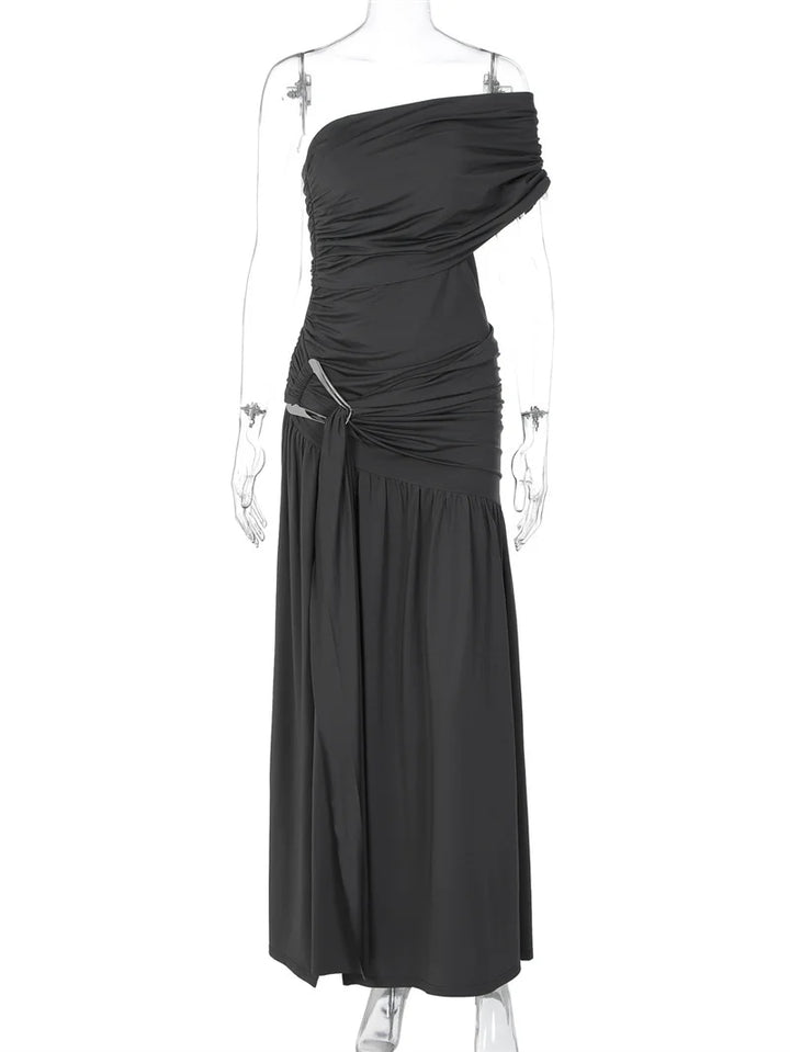 שמלת מקסי בעיצוב כתפיה אחת ושסע בעיטור כיווצים ואבזם - וולדה