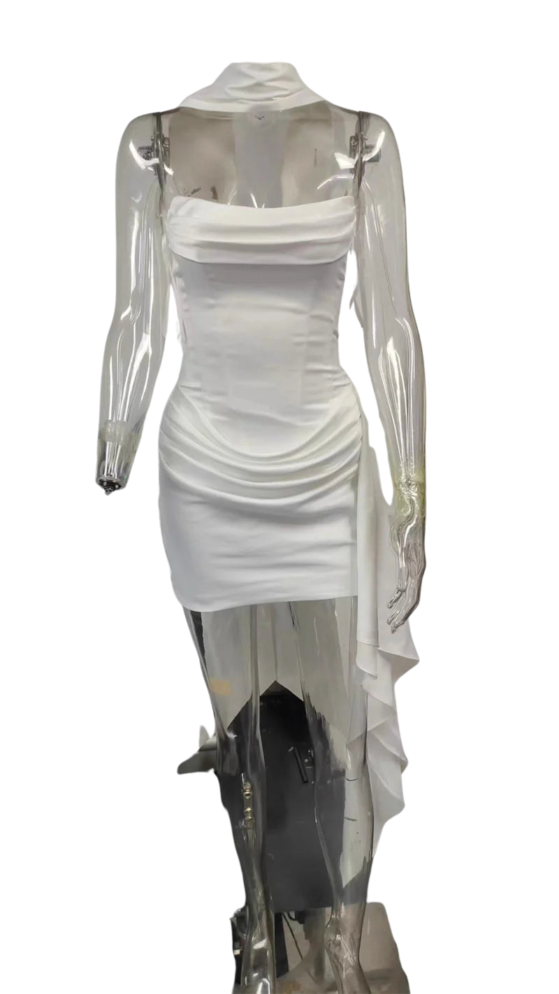 שמלת מיני סטרפלס סאטן בעיצוב מחוך וקיפולים קשירה בגב להצמדה במותן בעיטור שובל וצעיף תואם - טוהר