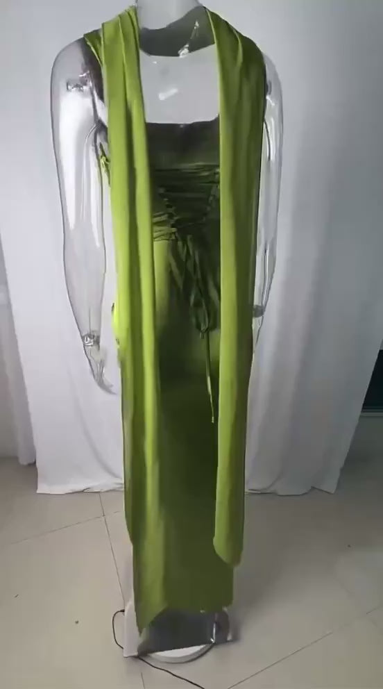 שמלת מקסי סאטן אלגנטית בעיצוב מחוך קשירה בגב להצמדה במותן בעיטור צעיף - פאס